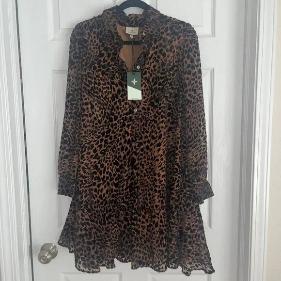 Tuckernuck Callahan Velvet Burnout Leopard Print Shirt Dress Size L NWT - Picture 3 of 7
